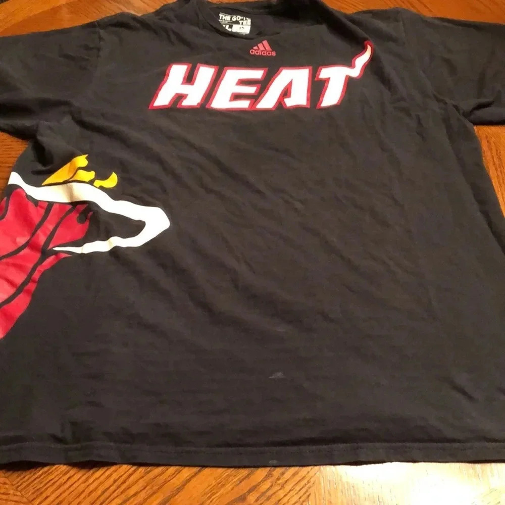 Miami Heat Adidas Retro Tee Shirt XL